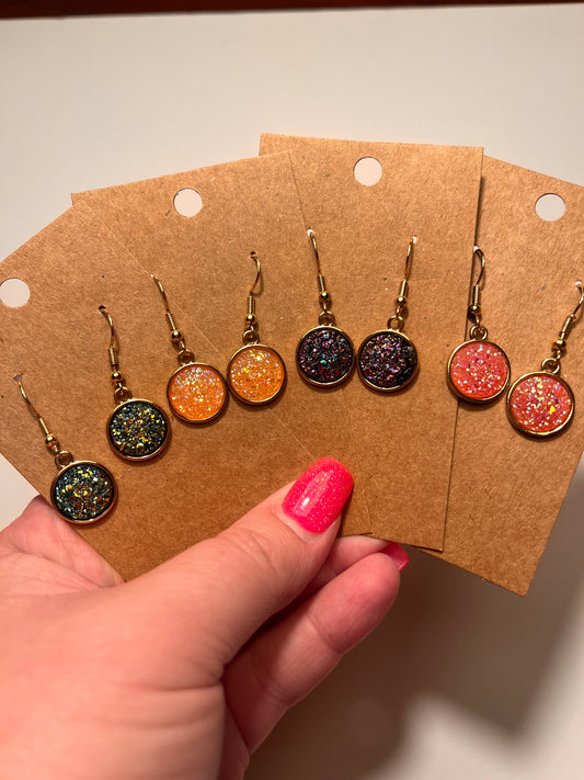 Round druzy dangle earrings