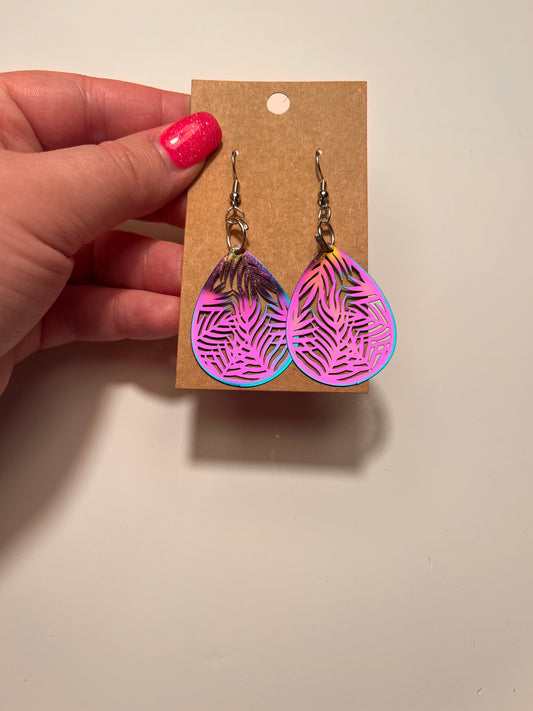 Leaf dangle teardrops