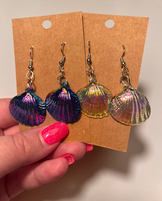 Scallop/Seashell Dangle earrings