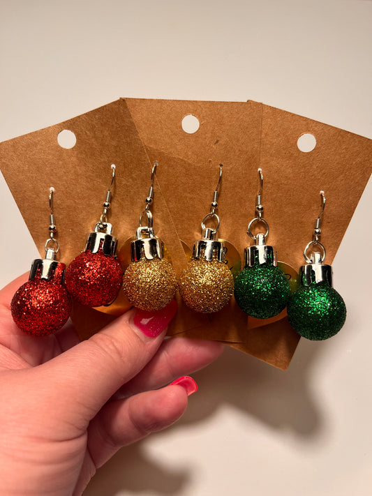 Sparkle ornament dangle earrings