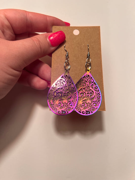 Filigree teardrop Dangle earrings