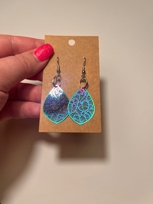 Monstera leaf teardrop dangle earrings