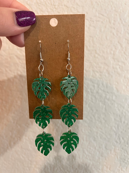 Monstera leaf dangle earrings