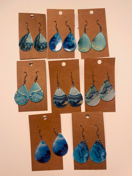 Beachy Teardrop dangle earrings